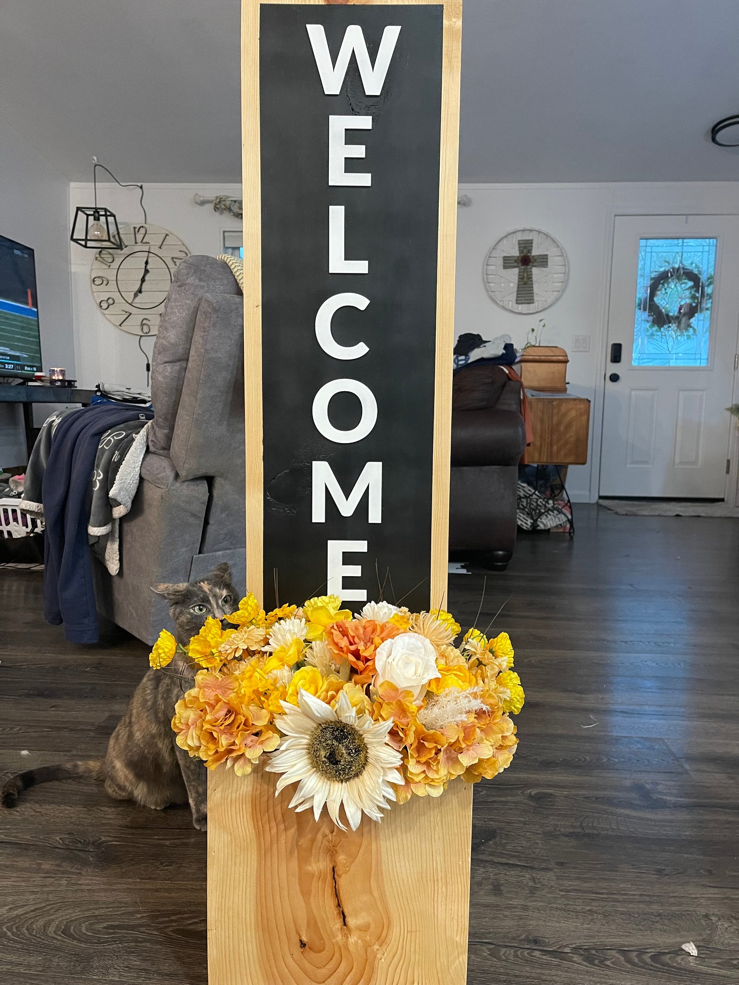 Welcome Sign Flower Holder